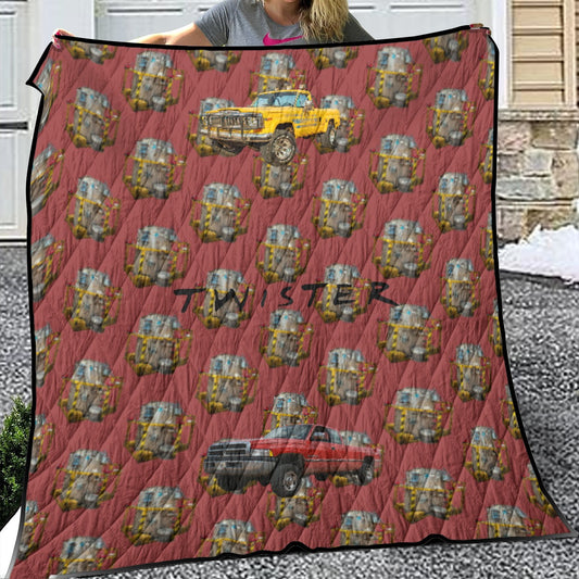 Lightweight & Breathable Quilt With Edge-wrapping Strips