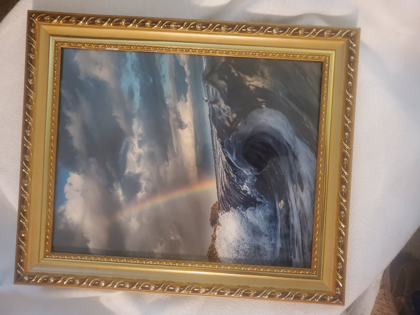 Frame gold Wave print